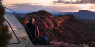 Vai acampar? Veja essas dicas para proteger a natureza
